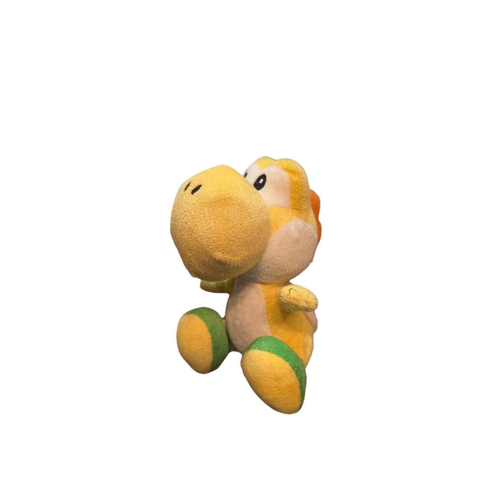 2010 Nintendo WII Super Mario Bros YOSHI Sitting Plush Stuffed Animal Toy 7"